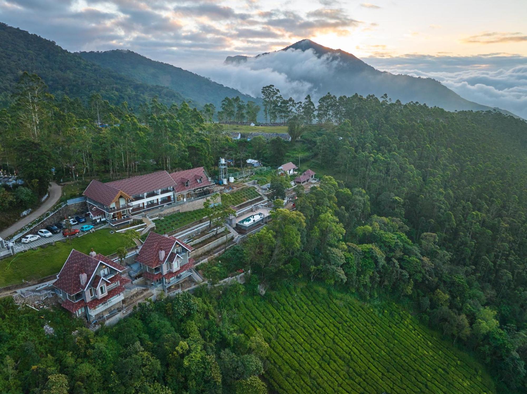 The Planet Munnar Hotel Suryanelli Exterior photo